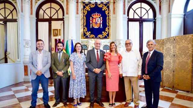 Ayuntamiento de Málaga y Asociación de Amigos del Museo Nacional del Turismo firman un protocolo.