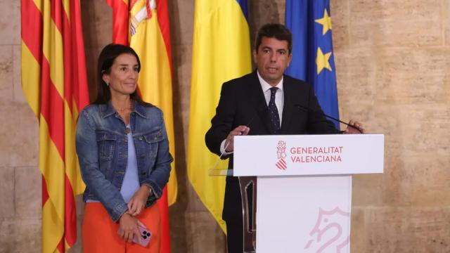 Ruth Merino, 'consellera' de Hacienda; y Carlos Mazón, presidente de la Generalitat Valenciana. EE