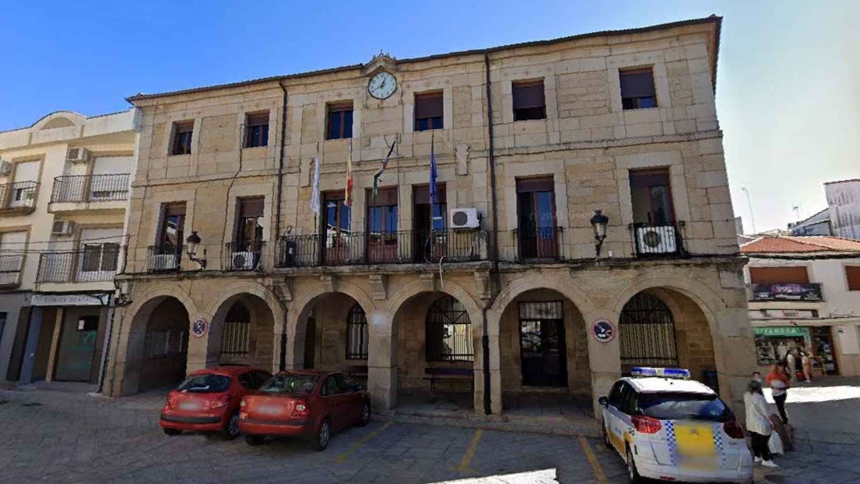 El ayuntamiento de Montehermoso.