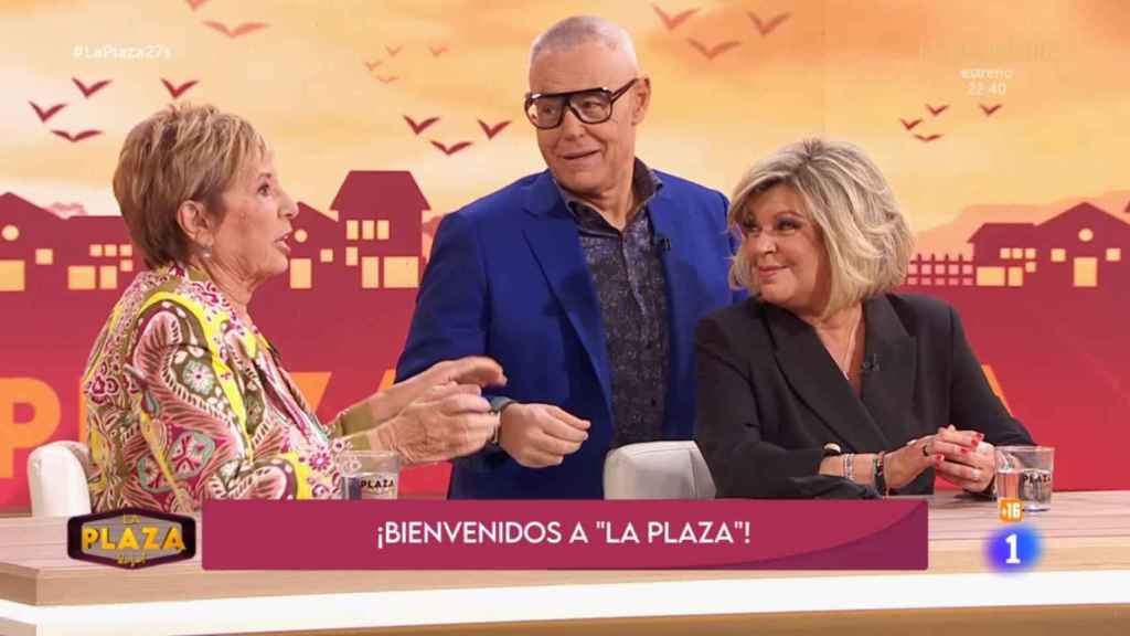 Jordi González con Celia Villalobos y Terelu Campos en 'La Plaza'.
