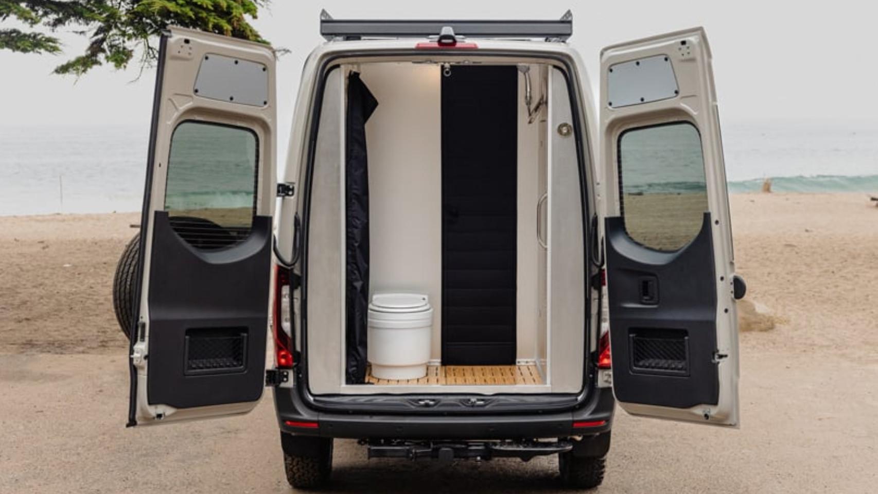 El invento español para transformar tu furgoneta en caravana en minutos por  menos de 500 euros