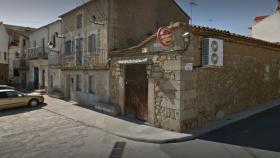 El bar regentado por la víctima en la plaza de Pelahustán (Toledo).