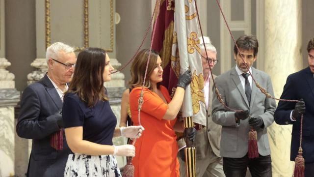 Joan Ribó (Compromís) Elisa Valía (PSOE) y María José Catalá (PP), en el acto oficial del que se ha borrado Vox. EE