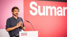 El portavoz de Sumar, Ernest Urtasun, este lunes en la sede del partido.