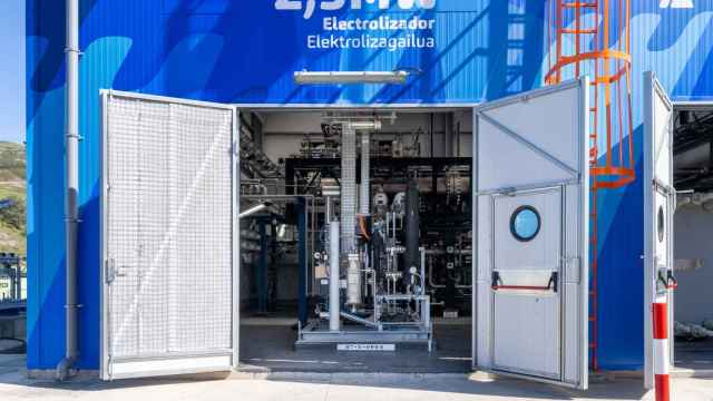 Primer electrolizador de 2,5 MW de Repsol en Bilbao para producir hidrógeno verde