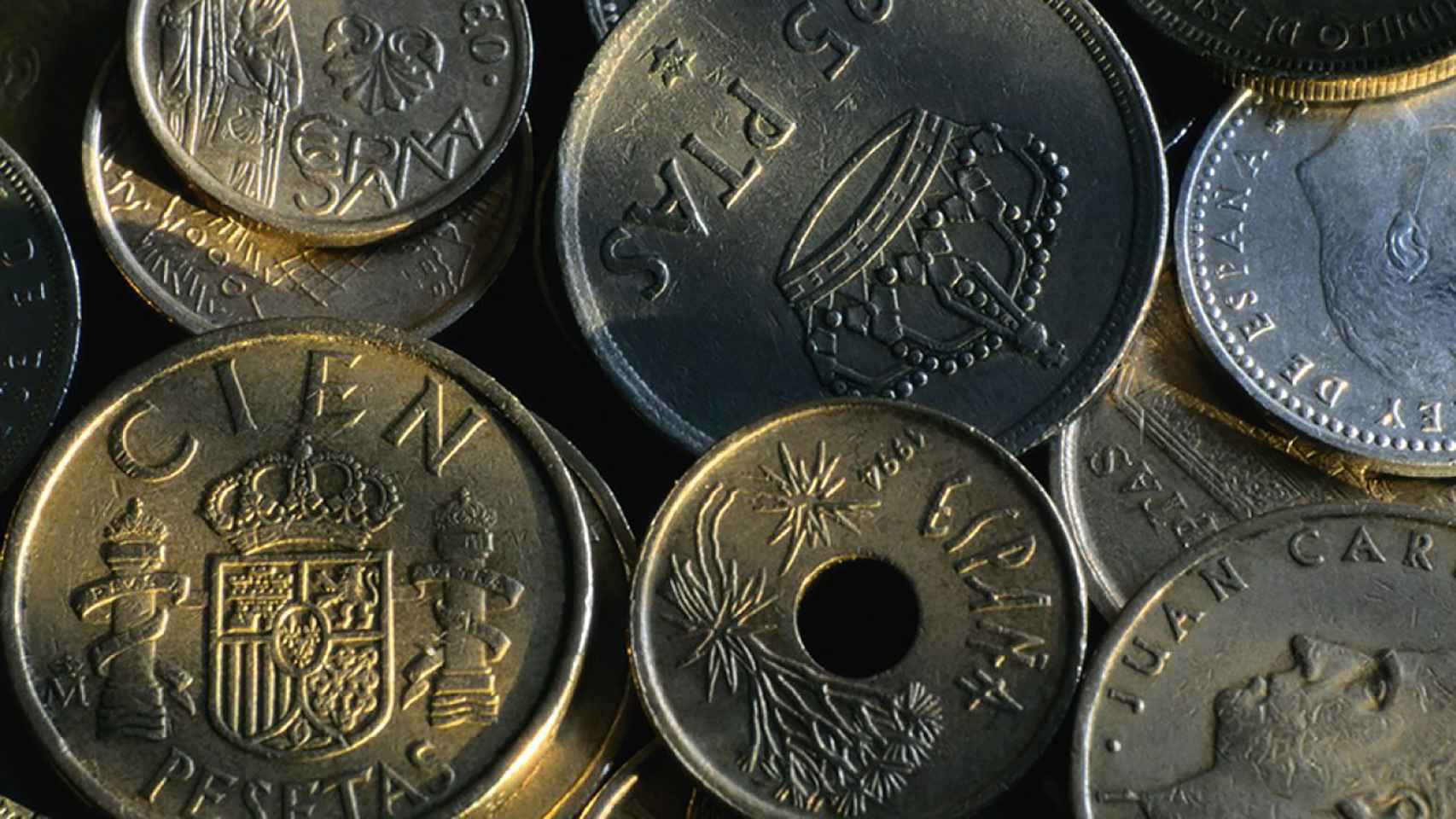 Diferentes monedas de peseta.