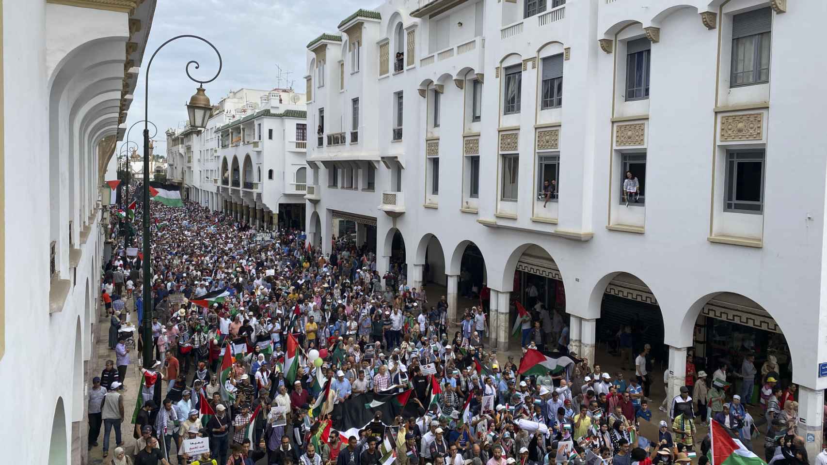 Thousands of people demonstrate in the streets of Rabat.