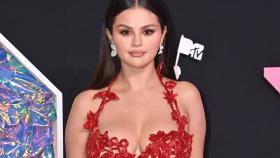 Selena Gomez.