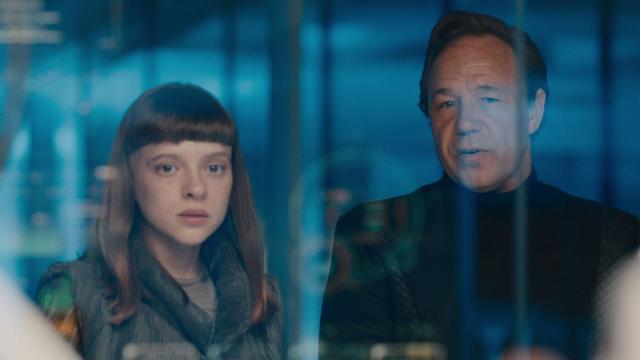 Shira Haas y Stephen Graham en 'Cadáveres'