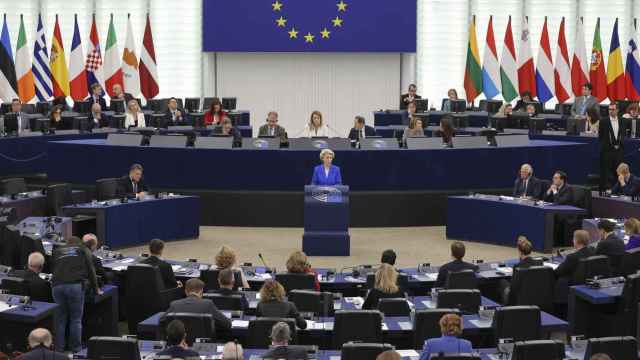 El Parlamento Europeo escucha a Ursula von der Leyen, en el debate contra los despreciables atentados de Hamás contra Israel.