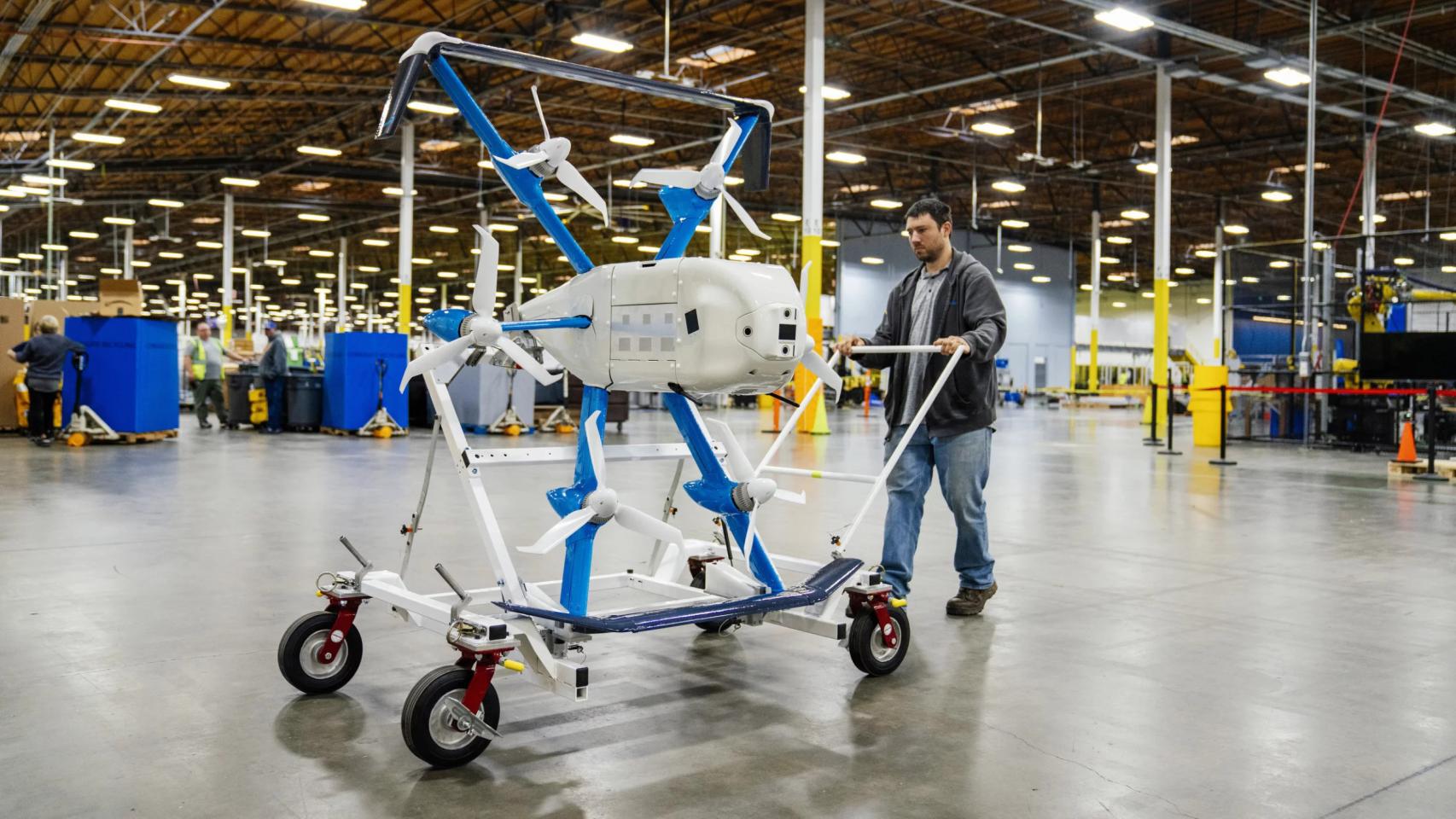 Amazon trae sus entregas de pedidos con drones a Europa tras a os