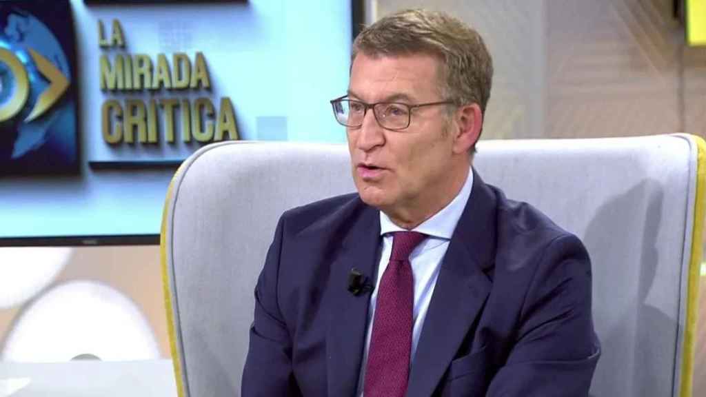 El líder del PP, Alberto Núñez Feijóo, este viernes en Telecinco.
