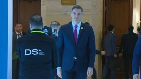 Pedro Sánchez a su llegada a Egipto.