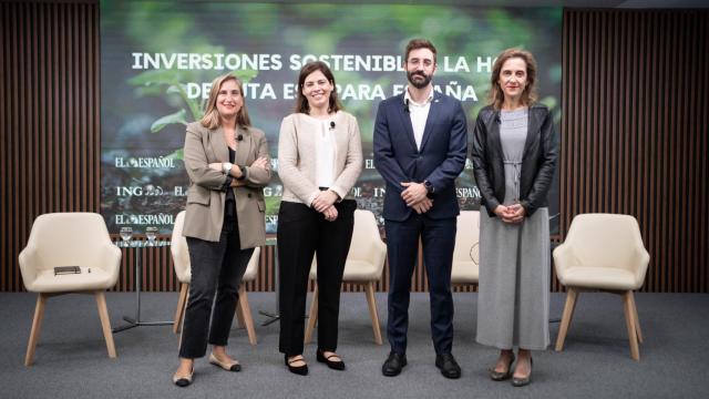 Marta Esquivias (Valfondo IM), Belén Flor (ING), Joan Groizard (IDAE) y Blanca Navarro (ICO).