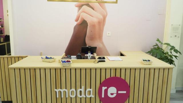 Nueva tienda de Moda re-, de Cáritas, en Valladolid