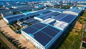 Autoconsumo solar sobre tejados de complejos industriales