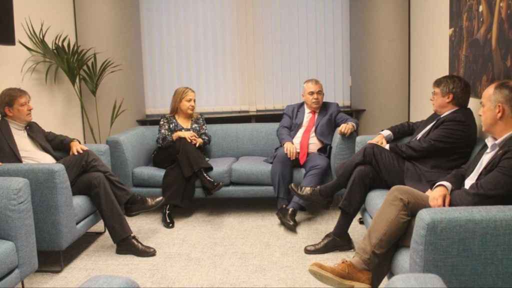 Santos Cerdán con Carles Puigdemont en Bruselas.