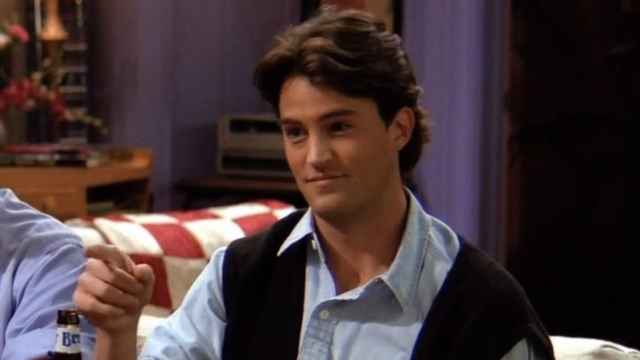 El actor estadounidense Mathew Perry, conocido por interpretar a Chandler en la serie 'Friends'