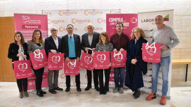 Foto de familia de la presentación de la campaña