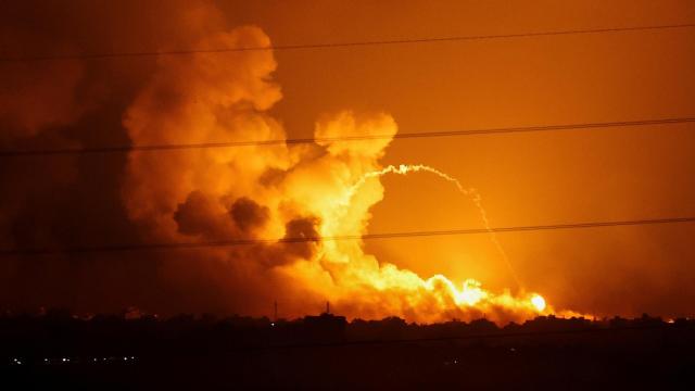 Ataque masivo sobre la ciudad de Gaza.