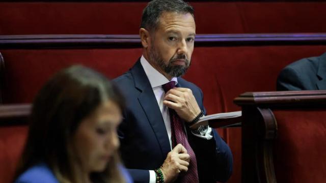 El portavoz del grupo municipal Vox, Juan Manuel Badenas, durante un pleno del Ayuntamiento de Valencia.