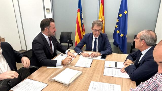 Pablo Ruz y Sebastián Fernández en la reunión.