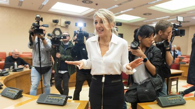 Yolanda Díaz, durante la reunión con el grupo parlamentario de Sumar.