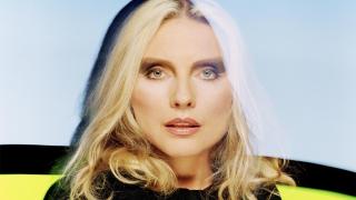 Debbie Harry, cantante de Blondie: "Me encantaría trabajar en el cine con Pedro Almodóvar y Wes Anderson"