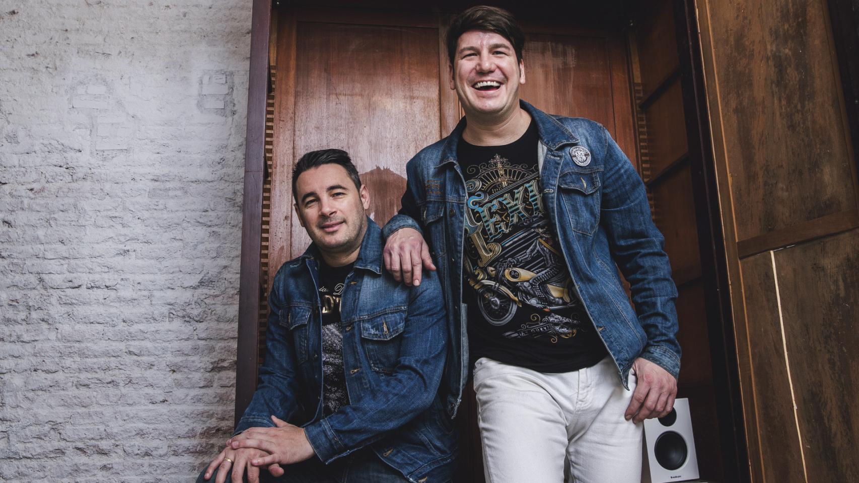 La discreta vida familiar de Andy y Lucas de sus relaciones fallidas a unos hijos que llevan