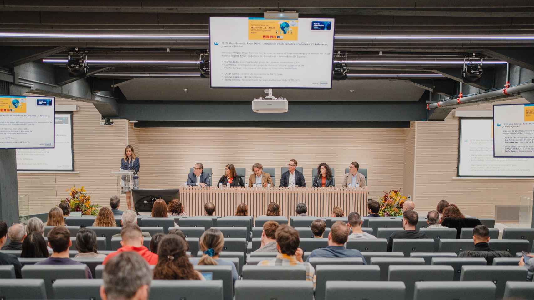 Participantes de la mesa 'Disrupción en las industrias culturales', organizada este 14 de noviembre en la Universidad Carlos III de Madrid, campus Puerta de Toledo.