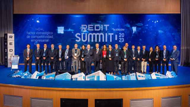 Foto de familia de todos los participantes en el Redit Summit 2023.