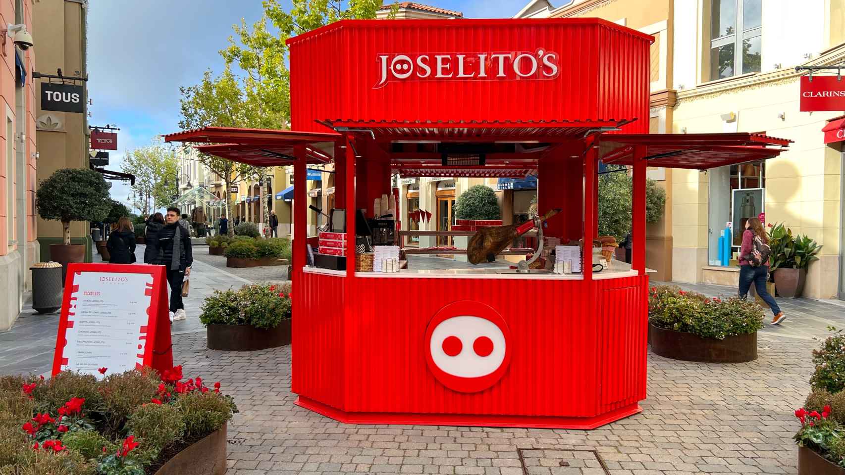 El kiosko con los bocadillos del mejor jamón del mundo: a las afueras de Madrid y a 10 euros