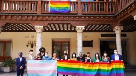 Las polémicas banderas colocadas el 28 de junio de 2021 en la Diputación de Valladolid