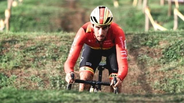 El ciclista Felipe Orts durante una carrera.