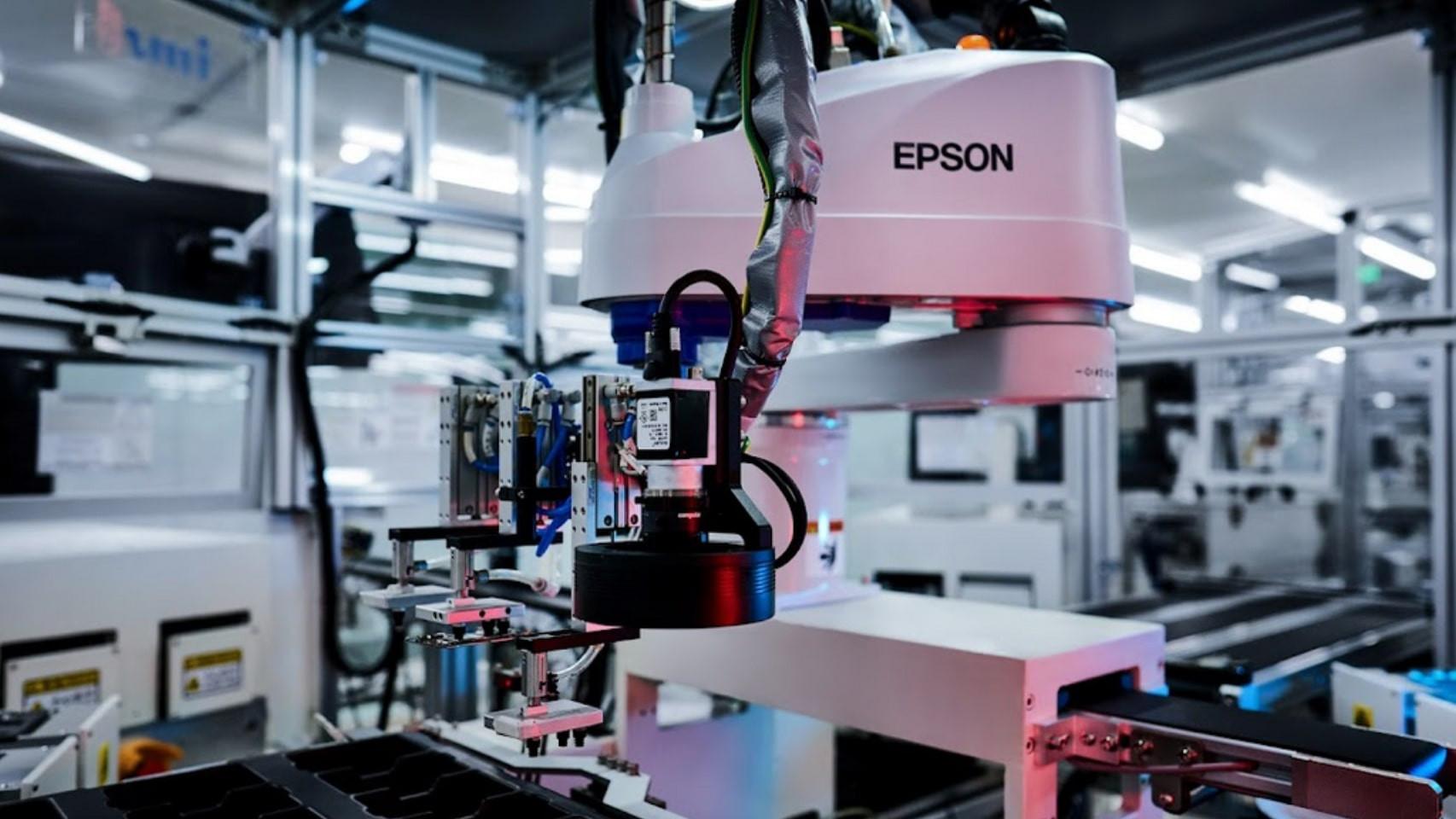 Máquina en la línea de produccción de OPPO