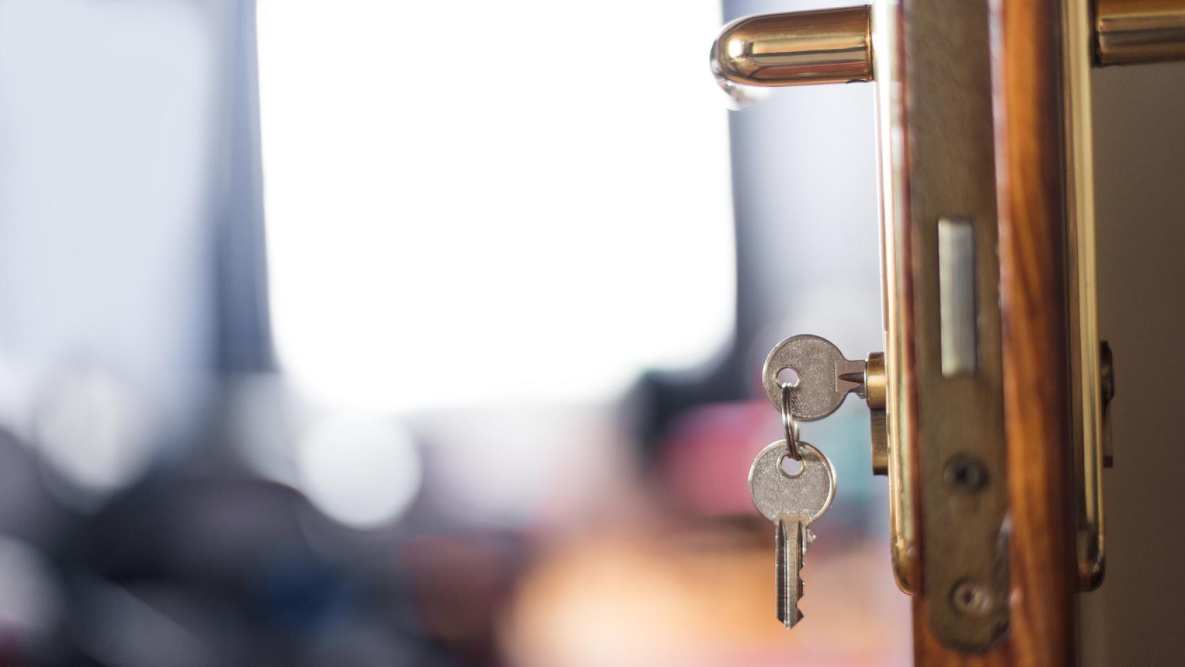 Si usas estas llaves en tu casa es como si dejaras la puerta abierta: 5  consejos para cuidar las cerraduras