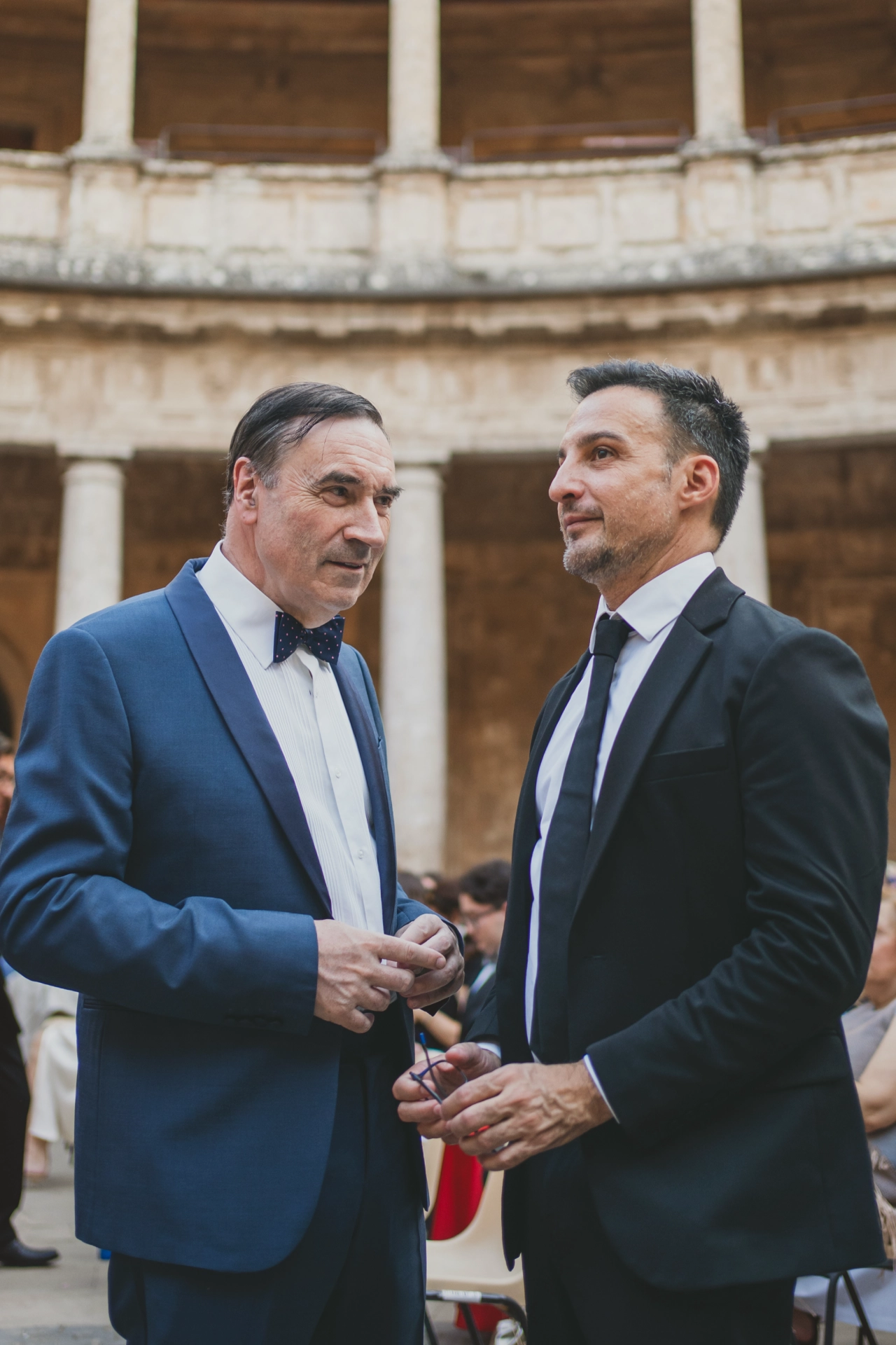 Pedro J. Ramírez y Alejandro Amenábar en la gala