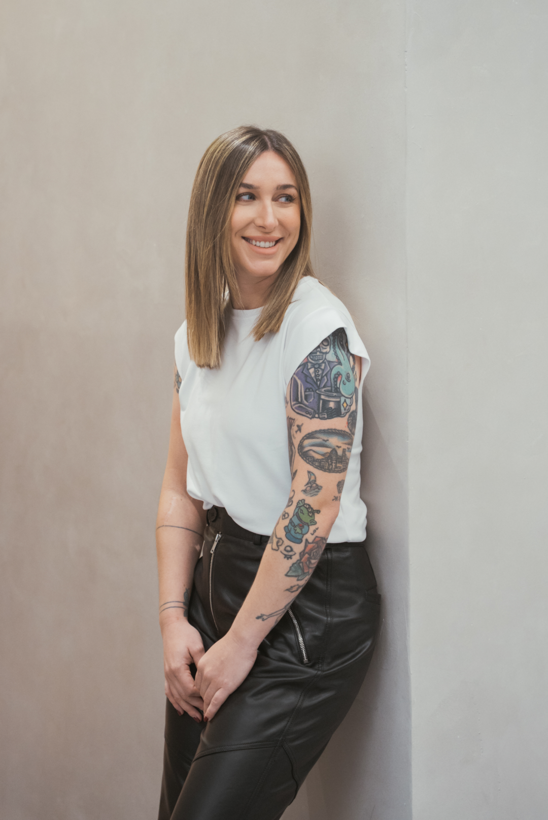 Foto dos de Cris Lazarraga con el look tres