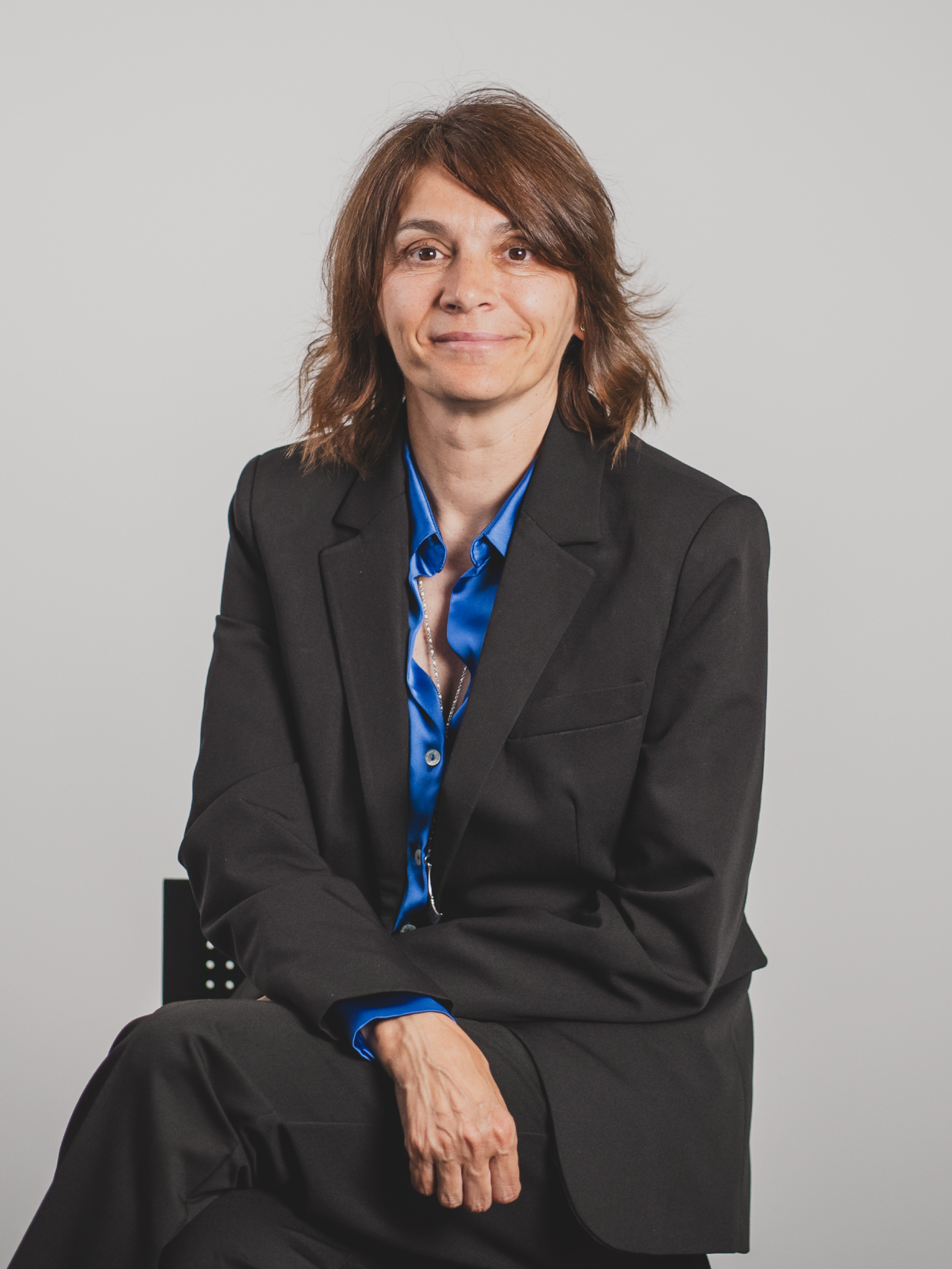 Foto tres de la cabecera de la producción de Magas de todas las madres