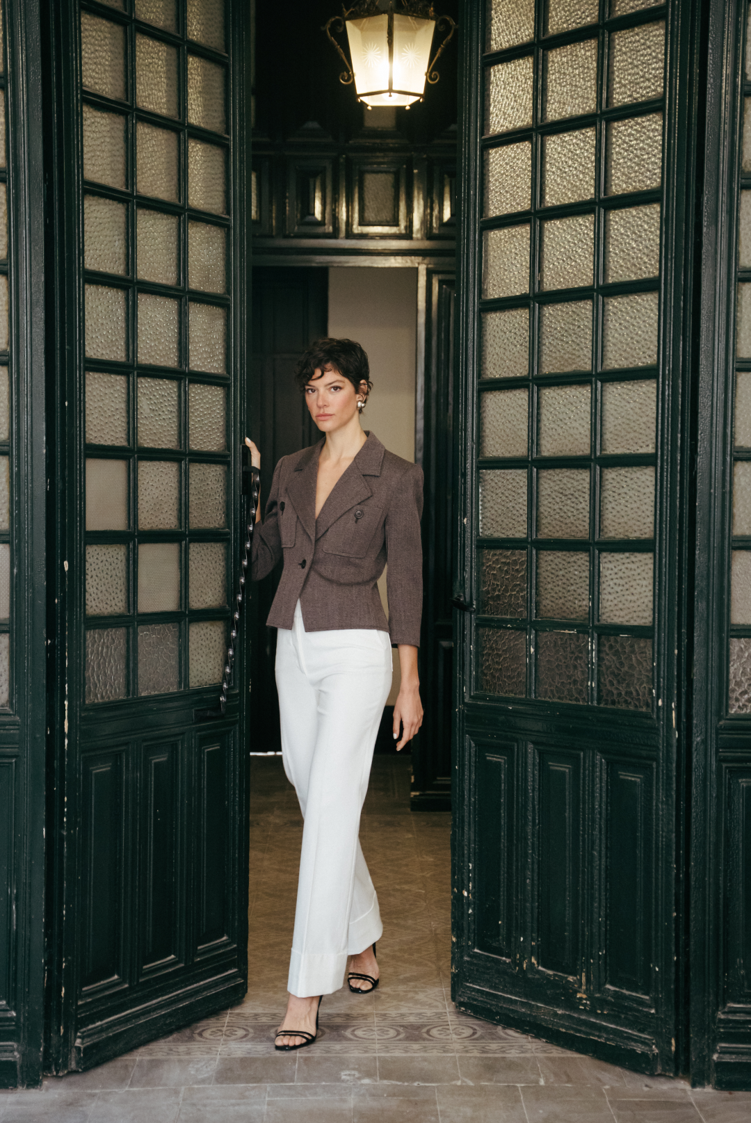 Foto cuatro de Marta Ortiz con el look dos