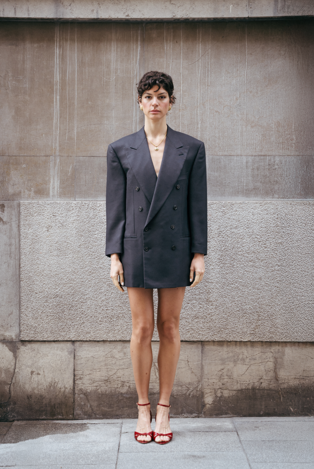 Foto seis de Marta Ortiz con el look cinco