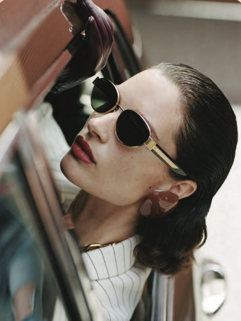 Foto dos del listado Top100 Lujos de la categoria moda