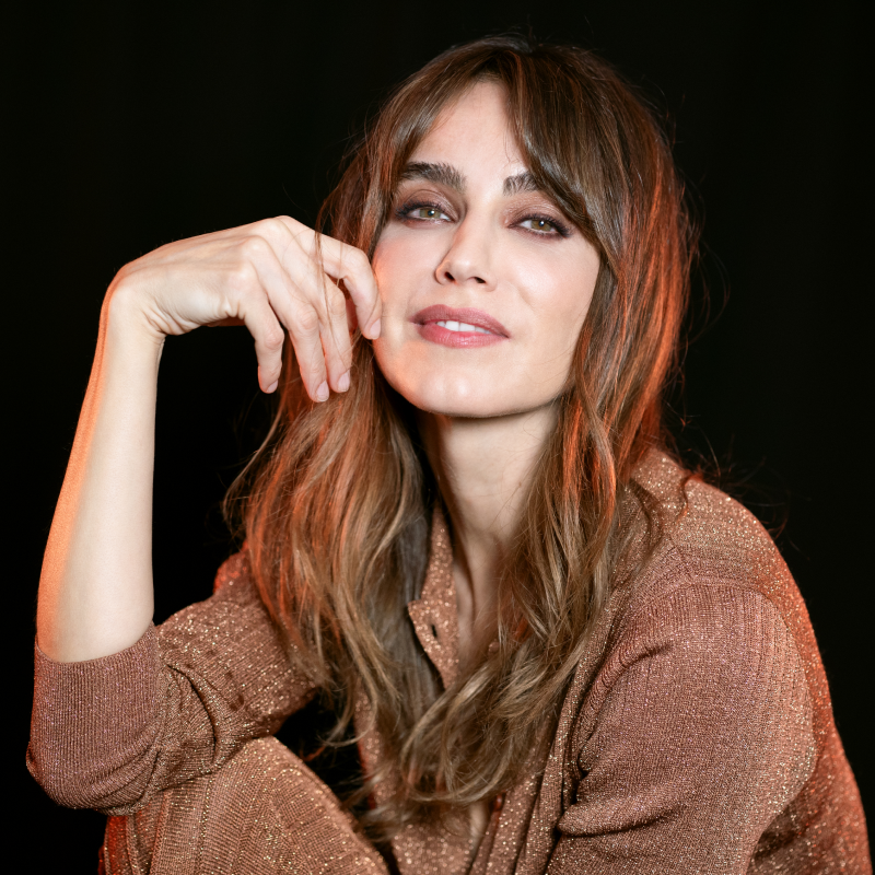 Foto uno de Irene con el look uno