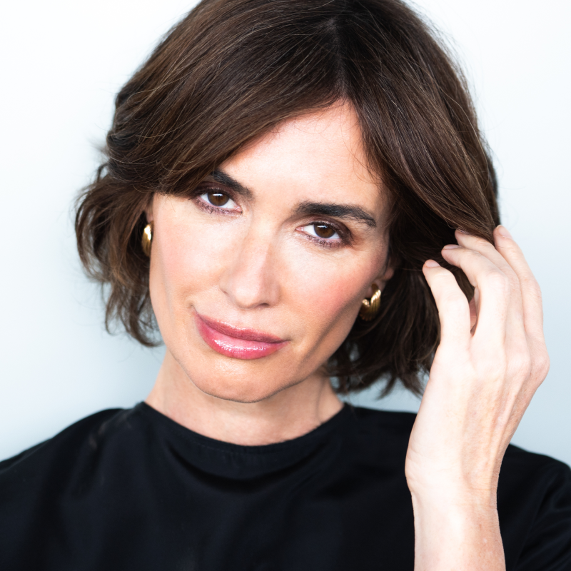 Foto dos de Paz Vega con el look dos