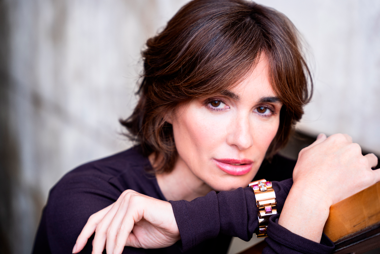 Foto dos de Paz Vega con el look tres